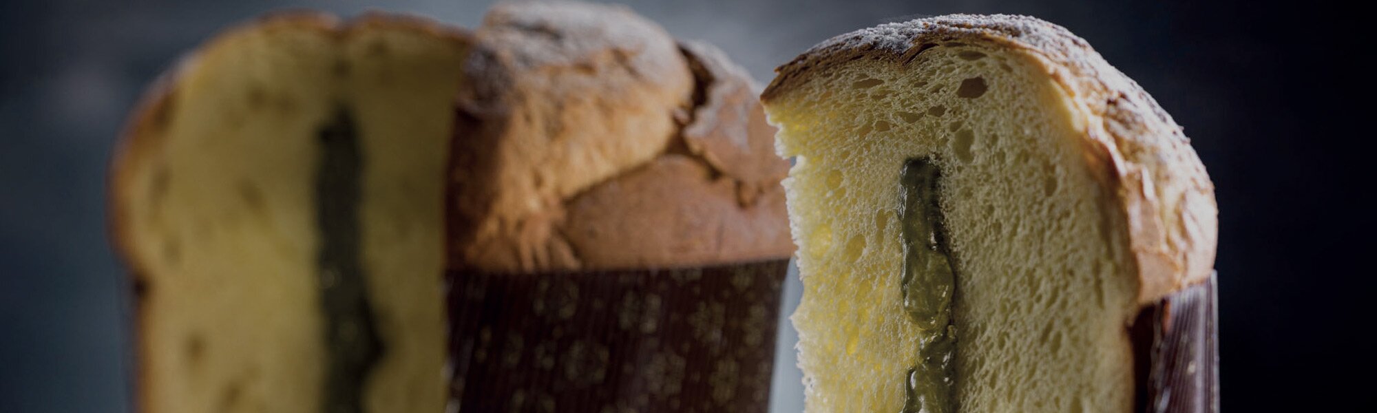panettone-with-pistachio